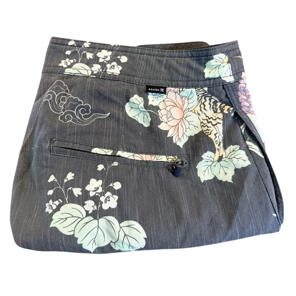 Roark Chiller Tiger Lotus Board Shorts Grey Floral Tiger Print Mens 33